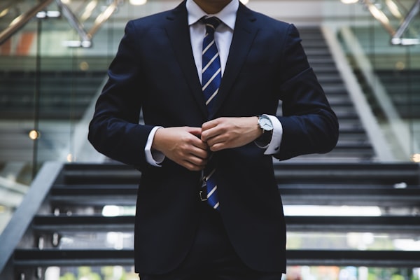 企业违规警示标志
